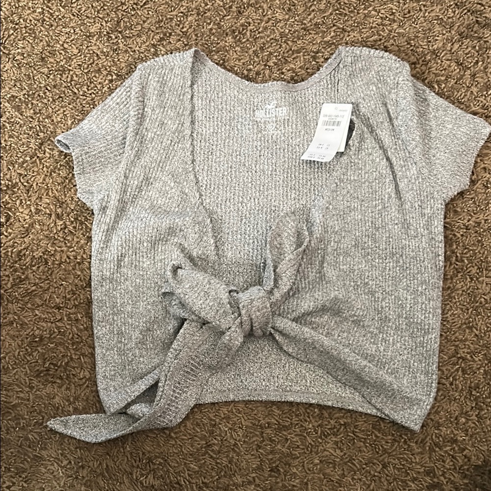 Hollister Light Gray Knotted Crop Top